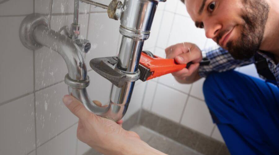 Professional same day plumber services in Holly, MI